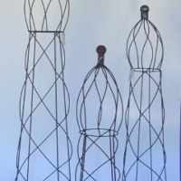 Wrought Iron Topiary Form - Swirl Crown