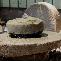 mill-stone-fountain